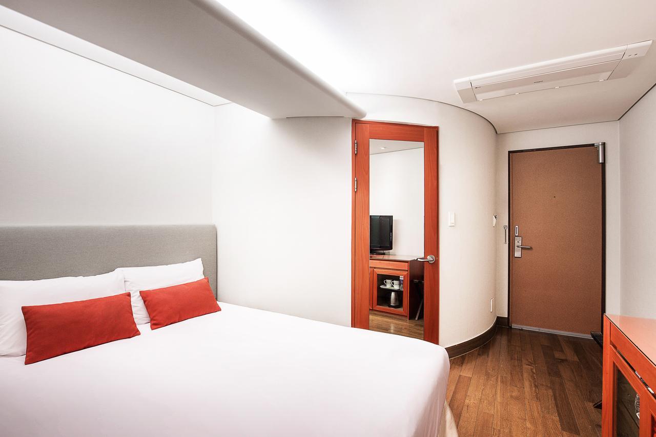 Hotel Prince Seoul Exterior photo